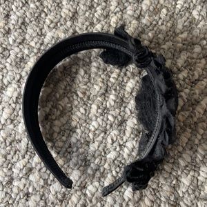 Black fancy headband